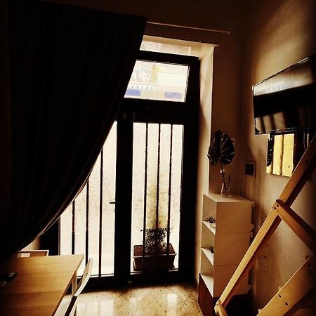 Mini Loft 12 Appartamento Nel Centro Di باري المظهر الخارجي الصورة