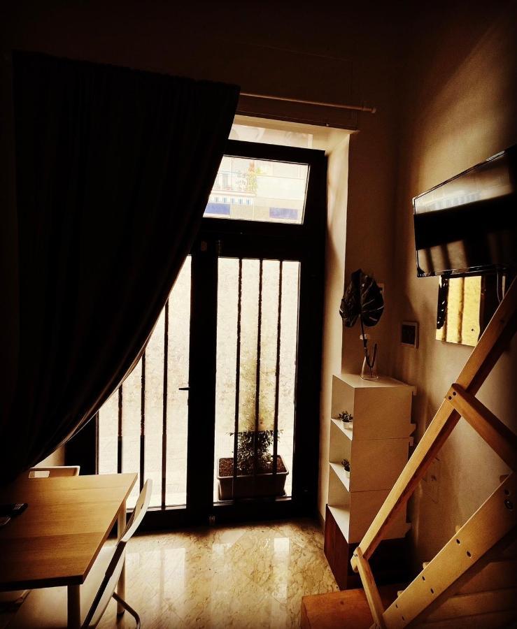 Mini Loft 12 Appartamento Nel Centro Di باري المظهر الخارجي الصورة